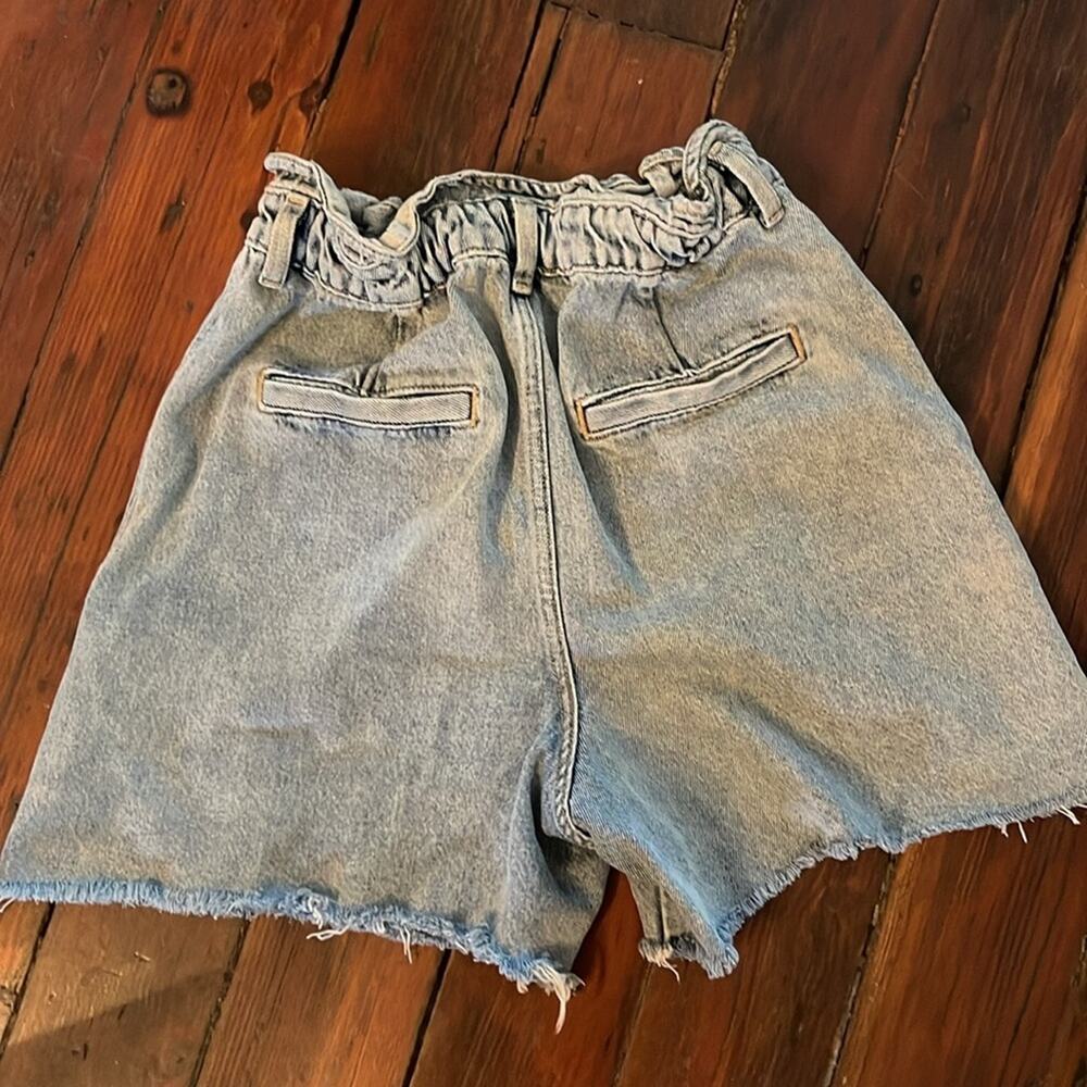 Zara hi rise paperbag waist cutoff denim jean shorts sz 6 - Picture 6 of 6